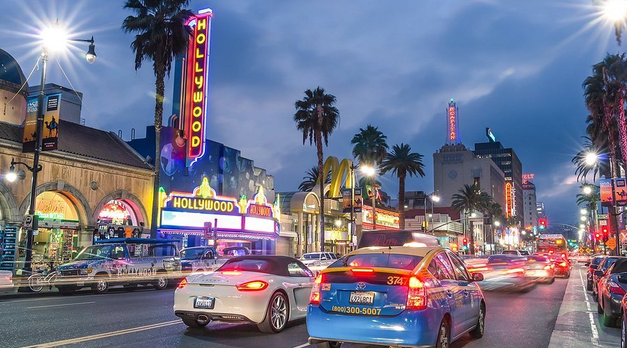 West Hollywood Nightlife and Central Location