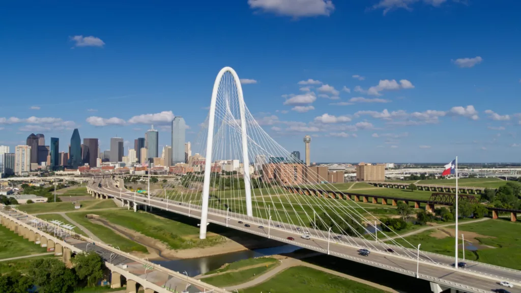Best Time to Book Cheap Bus Tickets Houston to Dallas