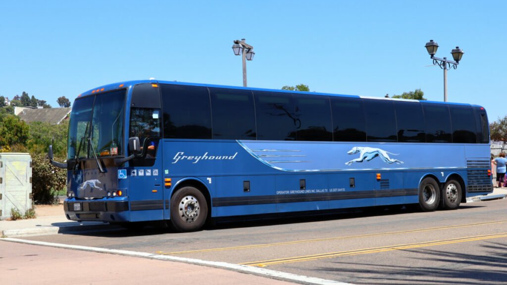 Online Booking vs Station Purchase for Greyhound Bus Tickets