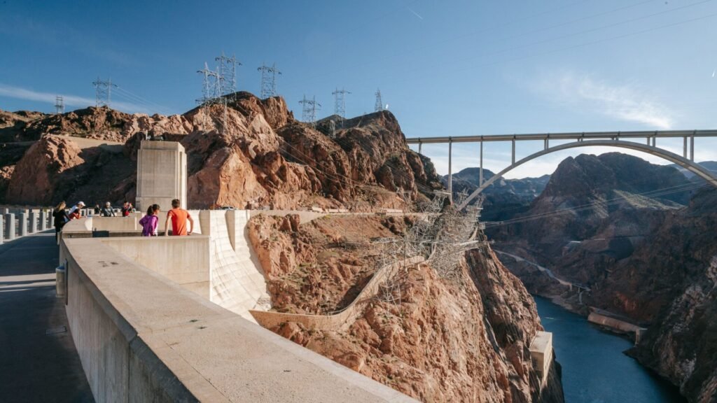 What to Expect During Hoover Dam Tours